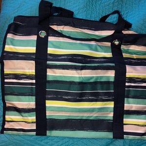 Thirty One All Day Organizing Tote with Zip Top